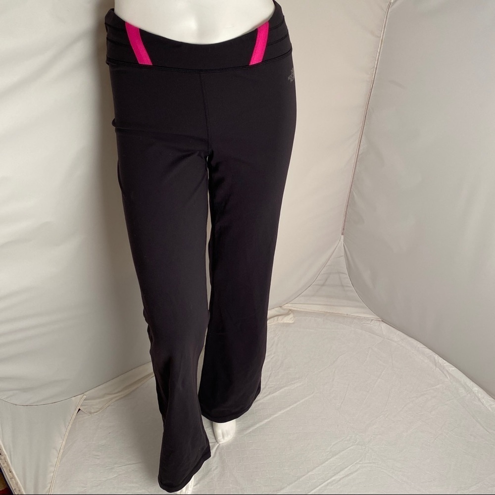 The North Face black flare leg yoga pants M